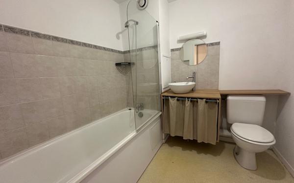 Appartement à vendre    2 pièces • 30,83 m2 Évry