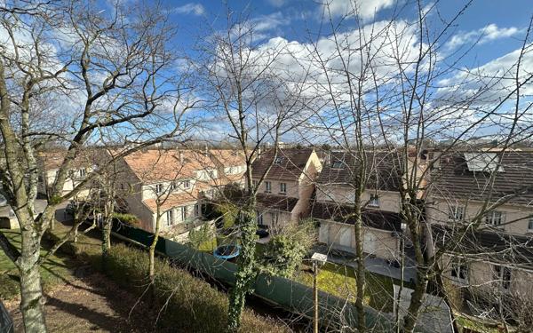 Appartement à vendre    2 pièces • 30,83 m2 Évry