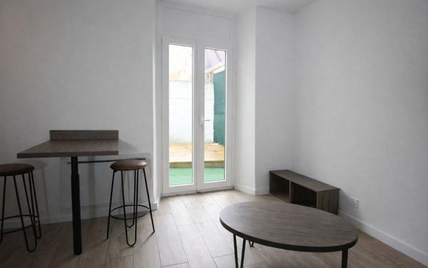Appartement à louer    1 pièce •  Orthez