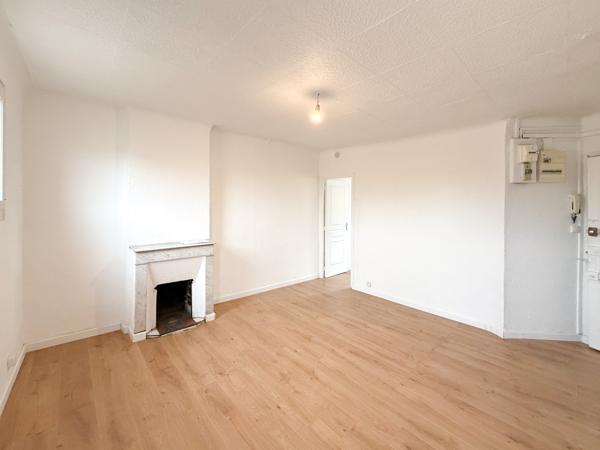 Marseille (13005) À Vendre – T2 entièrement rénové – 34,50 m² – Boulevard Chave (13005)