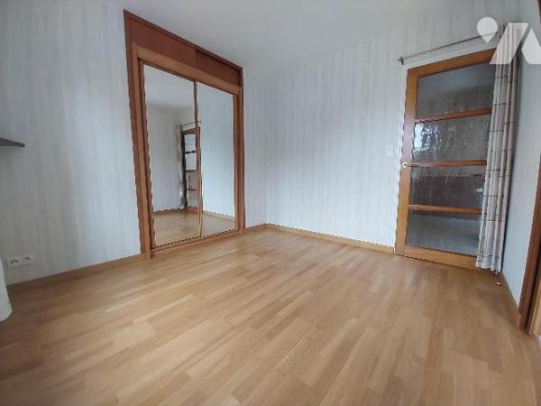 À vendre - Appartement T3 à Vitré - Emplacement idéal

Situé dans un secteur recherché de Vit...