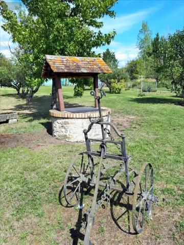 Achat - Maison Saint-Amand-Montrond 18200 6 pièces 173 m 2 1808 m 2