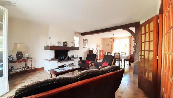 Achat - Maison Saint-Amand-Montrond 18200 6 pièces 173 m 2 1808 m 2