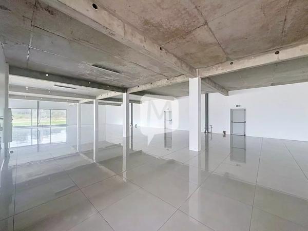 Dpt (Guyane) , à louer MATOURY local de 126 m² situé au RDC