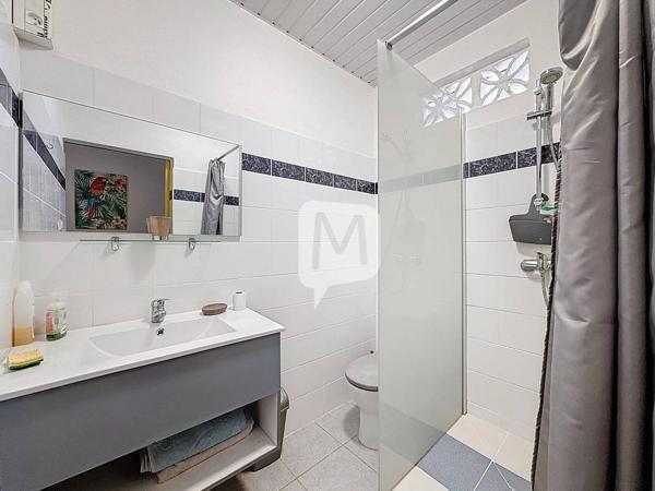DPT GUYANE, à vendre MATOURY maison T4 de 114.08 m²  avec piscine + une maison T2 sur un terrain de 2500 m2