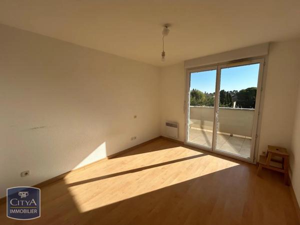 Appartement à louer 2 pièces 41.93m² Générac (30510)