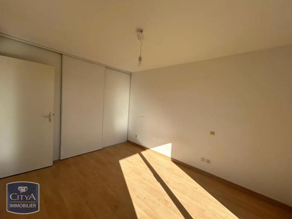 Appartement à louer 2 pièces 41.93m² Générac (30510)