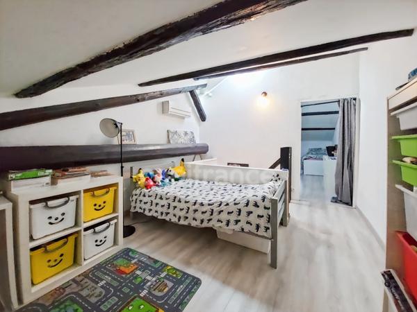 Appartement à vendre 5 pièces VILLENEUVE LES AVIGNON (30)