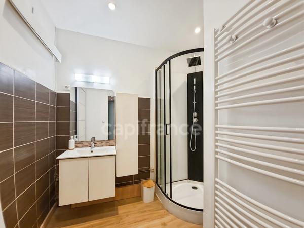 Appartement à vendre 5 pièces VILLENEUVE LES AVIGNON (30)