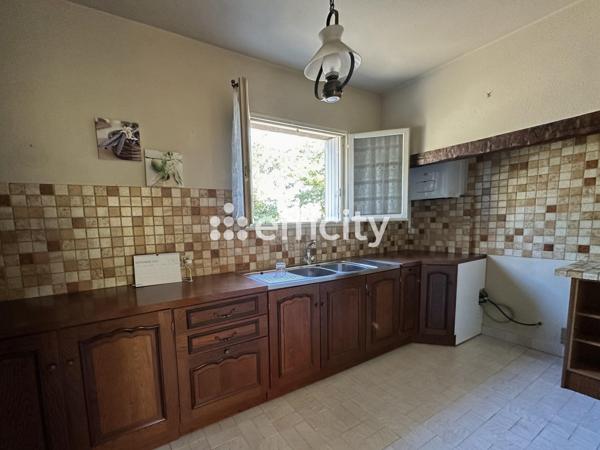Maison
         4 pièces
        - 124 m² 349 000 € *