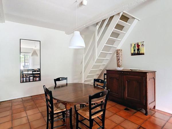 Superbe ensemble avec 5 gites et piscine