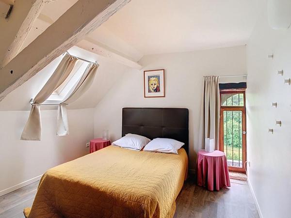 Superbe ensemble avec 5 gites et piscine