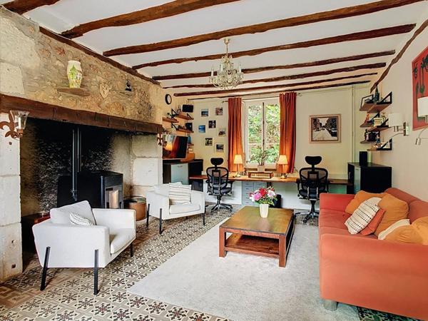 Superbe ensemble avec 5 gites et piscine