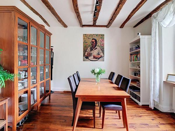 Superbe ensemble avec 5 gites et piscine