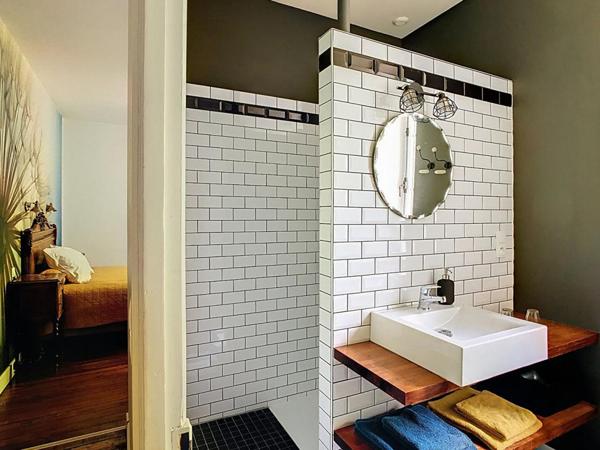 Superbe ensemble avec 5 gites et piscine