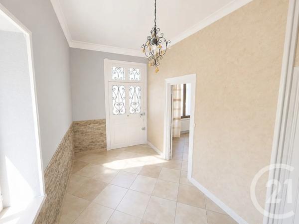 Maison à vendre  7 pièces - 130,59 m 2   CHATEAUBRIANT  - 44