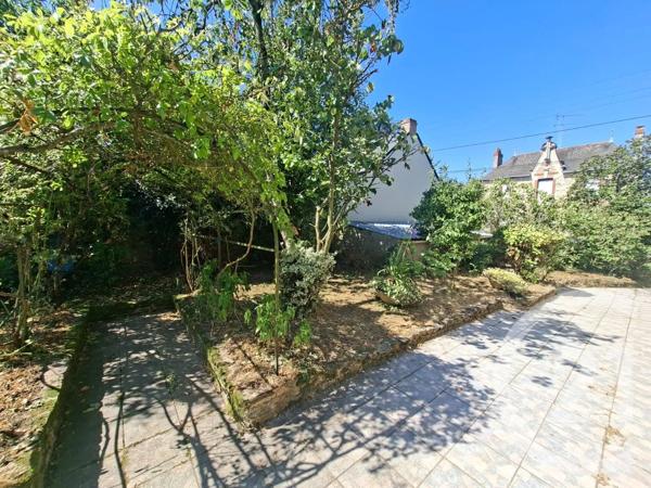 Maison à vendre  7 pièces - 130,59 m 2   CHATEAUBRIANT  - 44