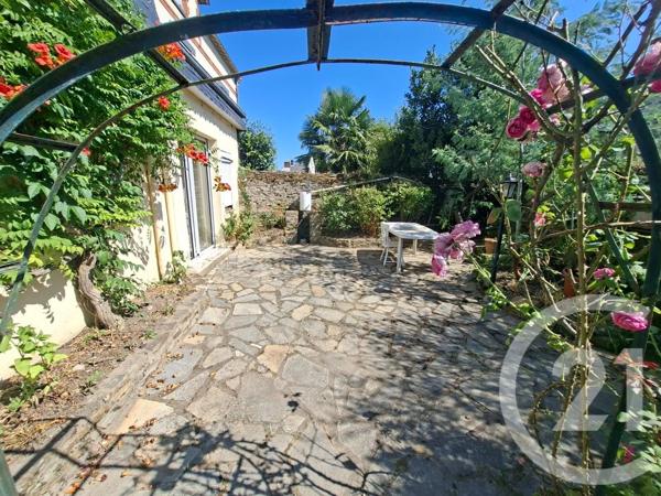 Maison à vendre  7 pièces - 130,59 m 2   CHATEAUBRIANT  - 44