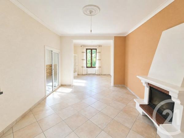 Maison à vendre  7 pièces - 130,59 m 2   CHATEAUBRIANT  - 44