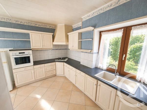 Maison à vendre  7 pièces - 130,59 m 2   CHATEAUBRIANT  - 44