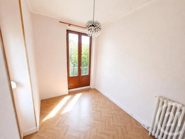 Maison à vendre  7 pièces - 130,59 m 2   CHATEAUBRIANT  - 44