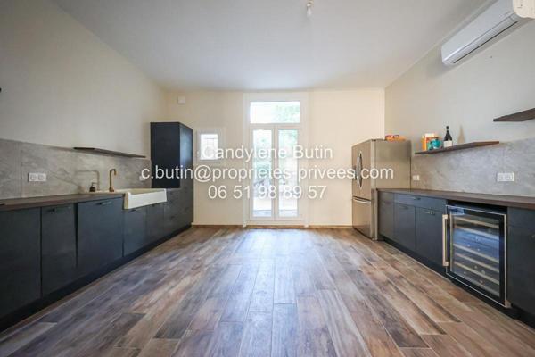 Maison de maitre comprenant 3 logements avec extérieur