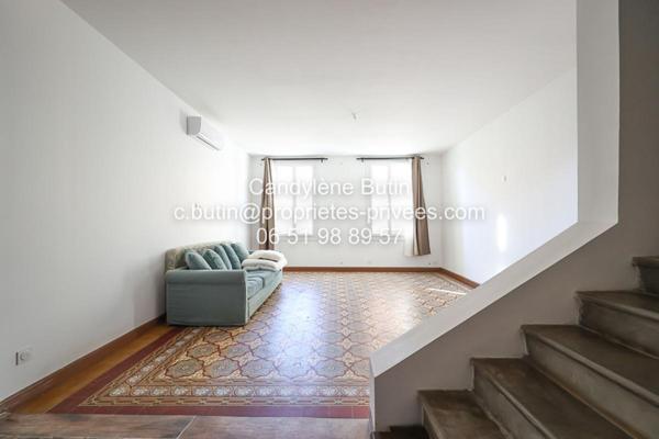 Maison de maitre comprenant 3 logements avec extérieur