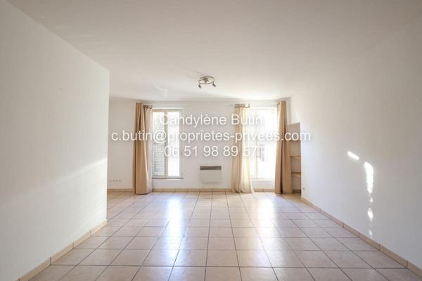 Maison de maitre comprenant 3 logements avec extérieur