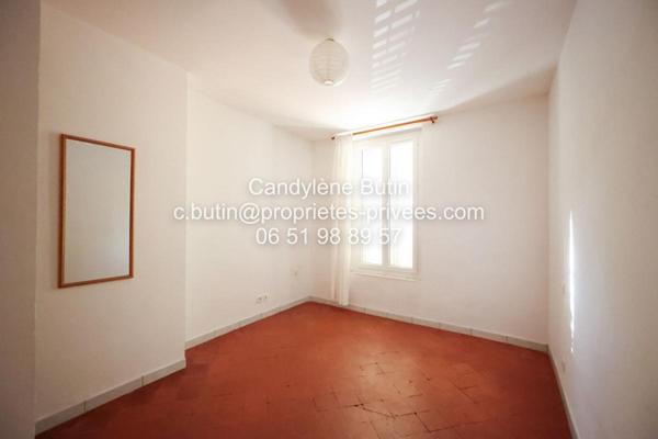 Maison de maitre comprenant 3 logements avec extérieur