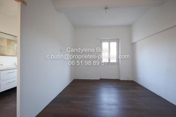 Maison de maitre comprenant 3 logements avec extérieur