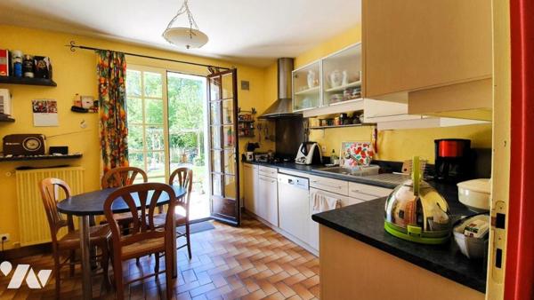 LES SORINIERES, maison familiale des années 1980 avec 4 chambres