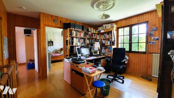 LES SORINIERES, maison familiale des années 1980 avec 4 chambres