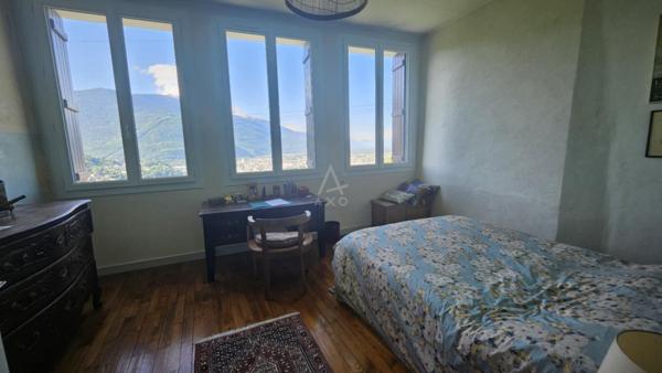 PALLUD ((73200) : APPARTEMENT T7 DE 224.40 M² AVEC TERRASSES, JARDIN, GARAGE DOUBLE