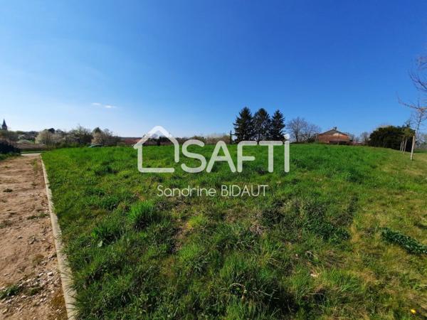 Terrain à bâtir viabilisé 1090 m², tout à l'égout, proche Saint Trivier de courtes