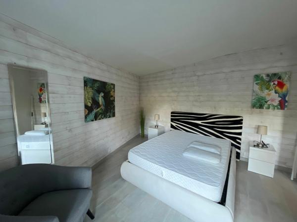 Maison à vendre    6 pièces •  Grimaud