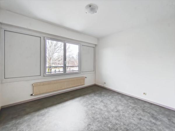 Appartement 3 pièces 63m² à rénover - THONON LES BAINS (74)