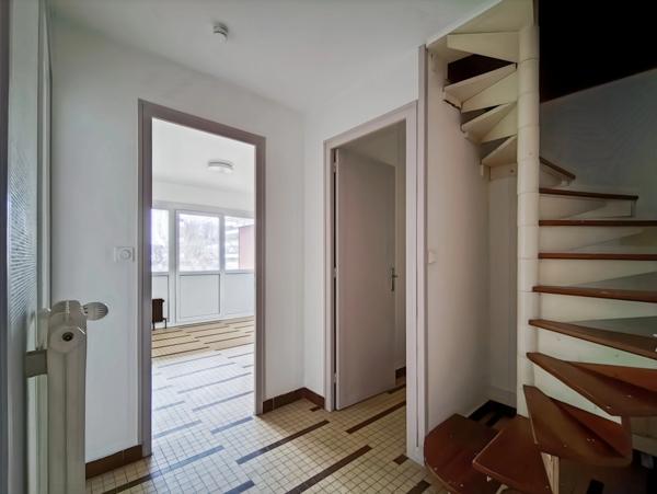 Appartement 3 pièces 63m² à rénover - THONON LES BAINS (74)