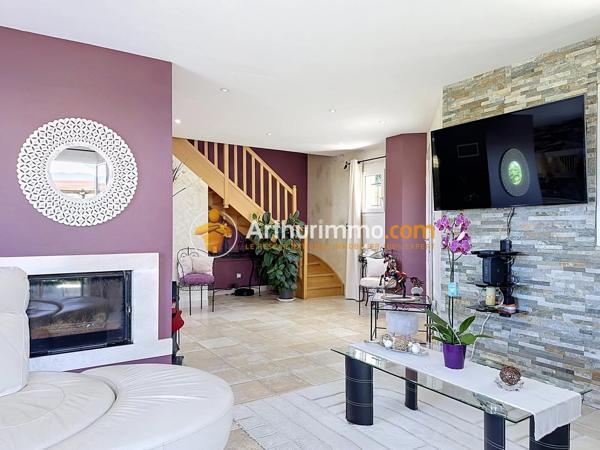 Vente                                                      Maison
                        
                     5 pièces                      155 m2                     à Bourgoin-Jallieu