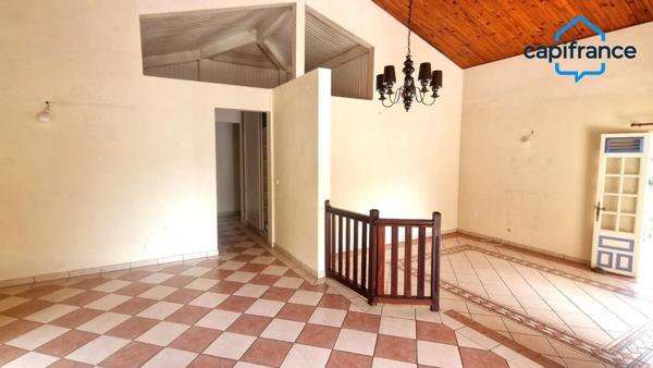 Vente spacieuse maison type F5 dans zone pavillonnaire rurale au Lamentin (97232).