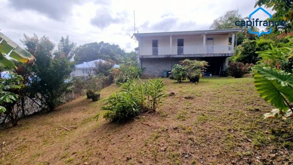 Vente spacieuse maison type F5 dans zone pavillonnaire rurale au Lamentin (97232).