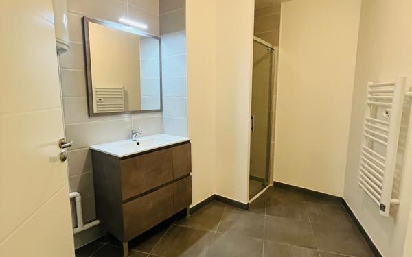 Appartement à vendre    2 pièces • 38 m2 Bayonne