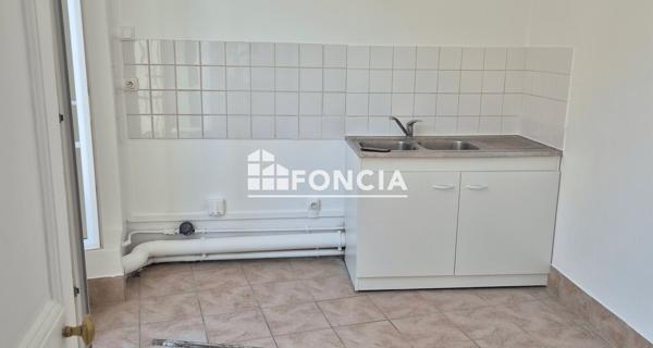 Location Appartement 3 pièces 58.21 m² - Melun 77000