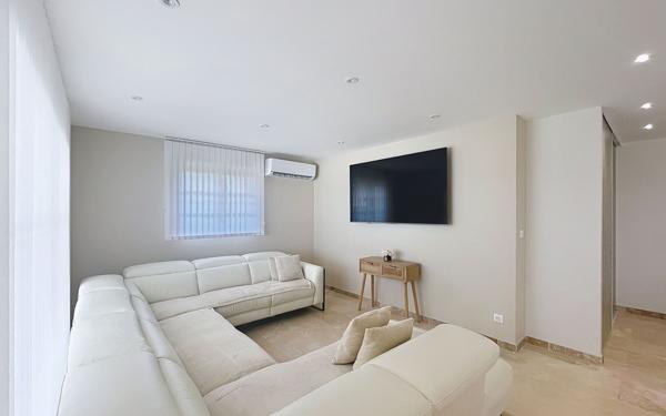 Maison à vendre    4 pièces • 124,80 m2 Saint-Germain-des-Fossés