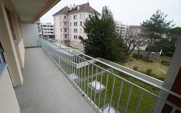 Appartement à louer    3 pièces • 97,27 m2 Dijon