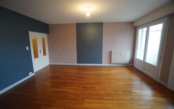 Appartement à louer    3 pièces • 97,27 m2 Dijon