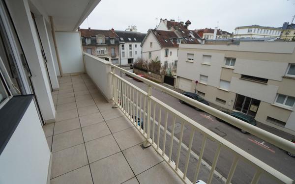 Appartement à louer    3 pièces • 97,27 m2 Dijon