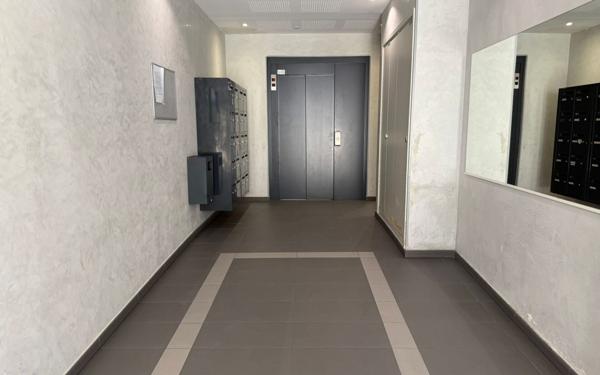 Appartement à vendre    1 pièce • 21,88 m2 Nice