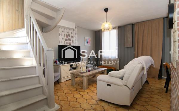 MAISON DE VILLE SAINT PIERRE LES ELBEUF AVEC PETIT JARDIN 3 CHAMBRES ET 1 BUREAU