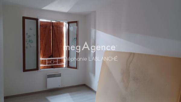 Immeuble à BEAUMONT-DE-LOMAGNE, 82500 - 162m²
