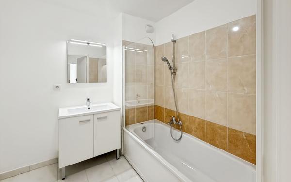 Appartement à vendre    2 pièces • 50,07 m2 Antibes